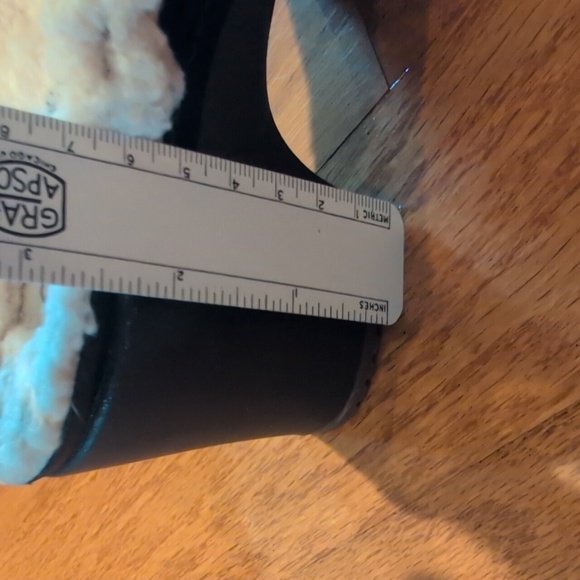 Crocs - Picture 8 of 9